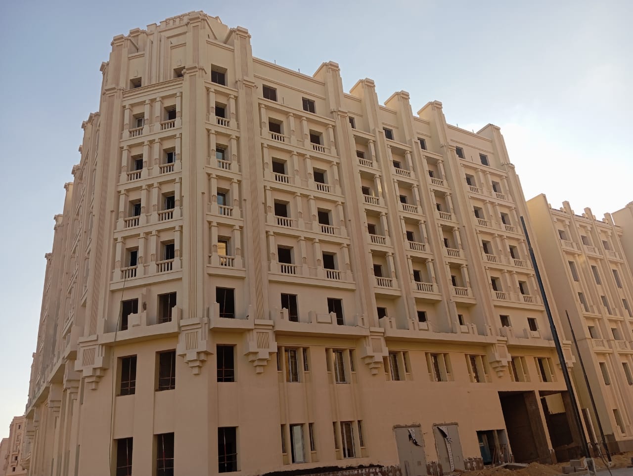 مبنى سكني — واجهة فاخرة