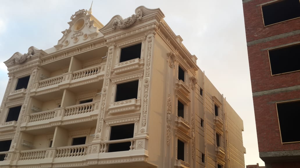 كرانيش وحليات زخرفية